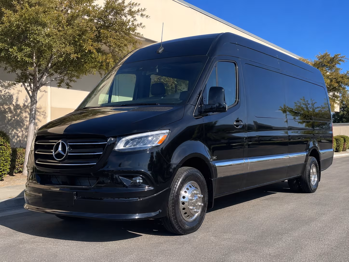 Santa Monica Corporate Event Transportation