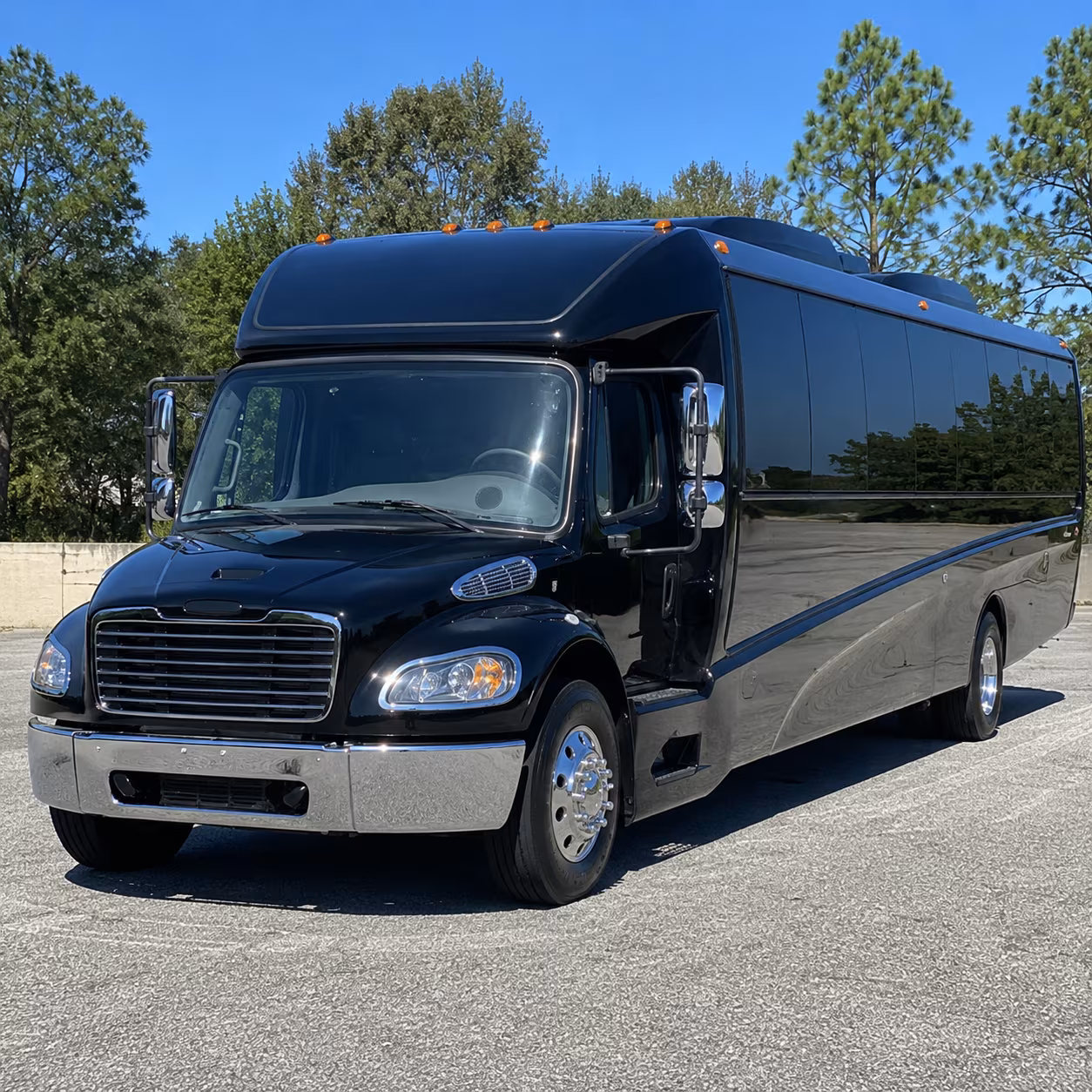 Thousand Oaks Airport Shuttle & Transportation party bus exterior