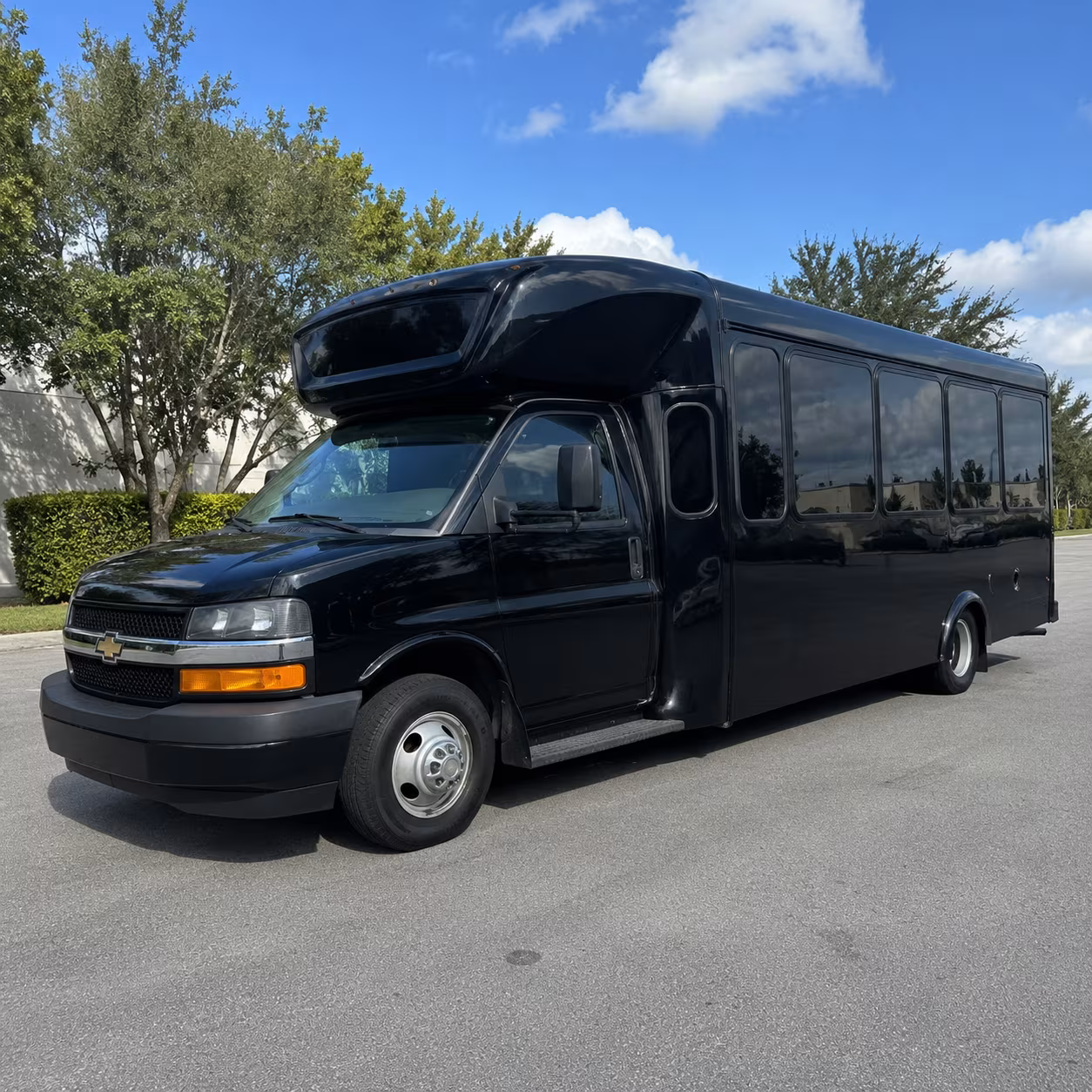 Thousand Oaks Concert & Music Festival Transportation party bus exterior