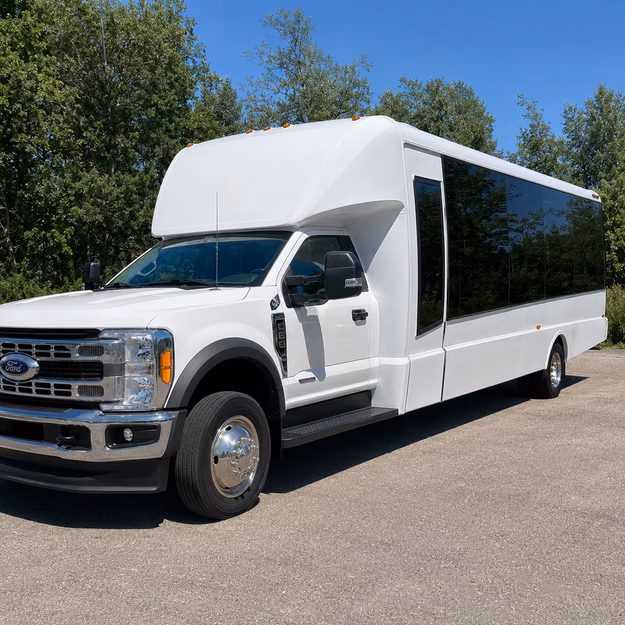 Thousand Oaks Corporate Transportation party bus exterior