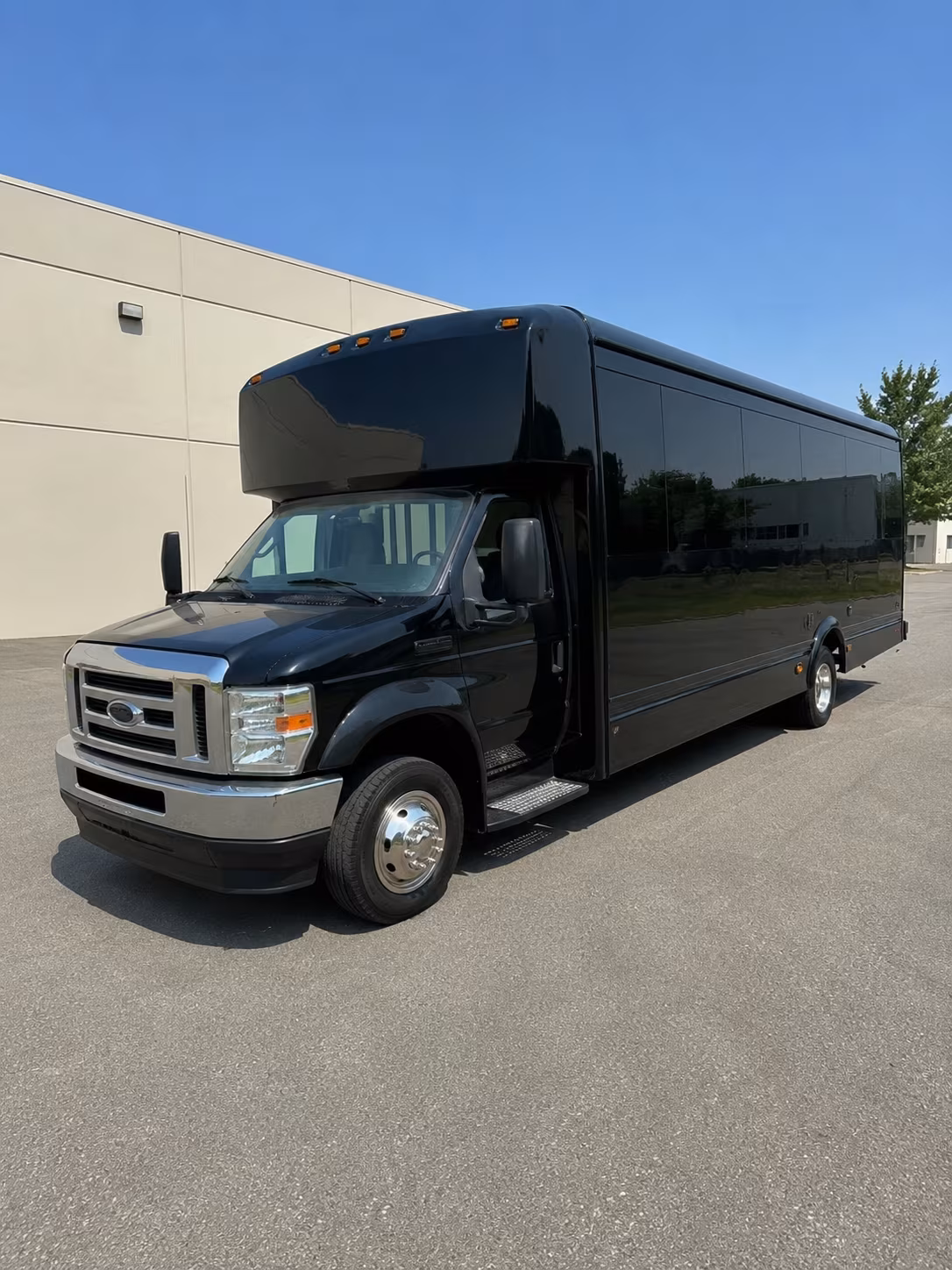 Thousand Oaks Sporting Event Transportation party bus exterior
