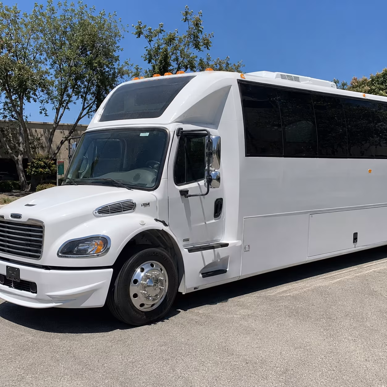 Thousand Oaks Winery Tour & Pub Crawl Transportation pickup coordination